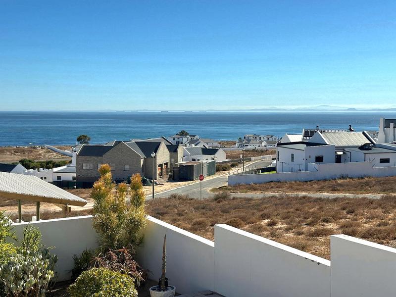 4 Bedroom Property for Sale in Da Gama Bay Western Cape